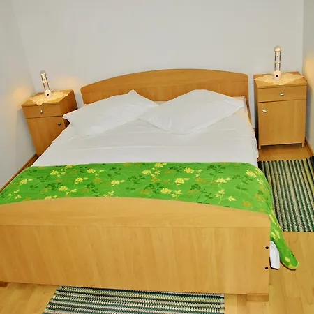 Apartments Buljevic Vrboska Room photo