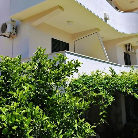 Apartments Buljevic Vrboska Room photo