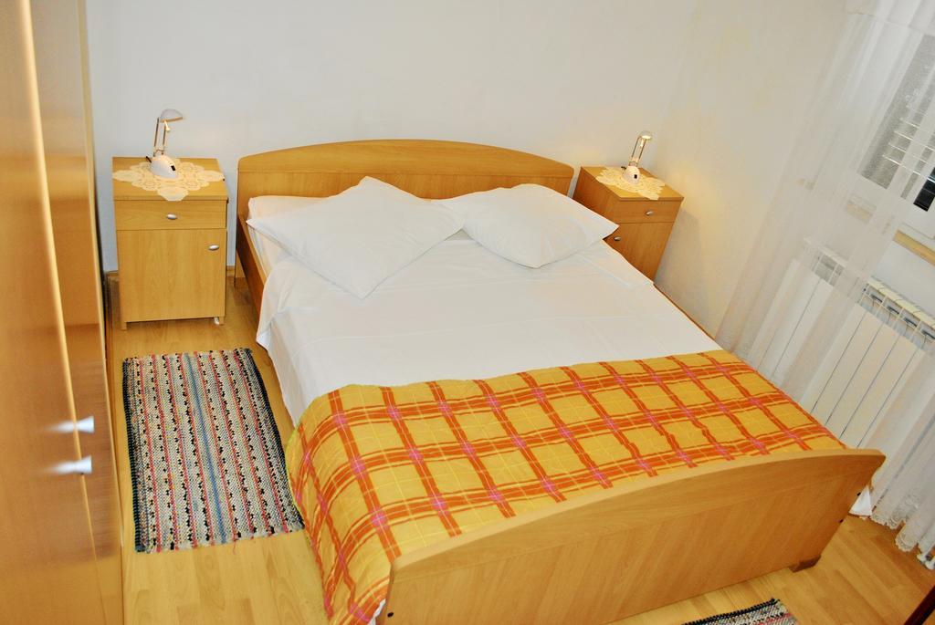 Apartment Buljevic Vrboska